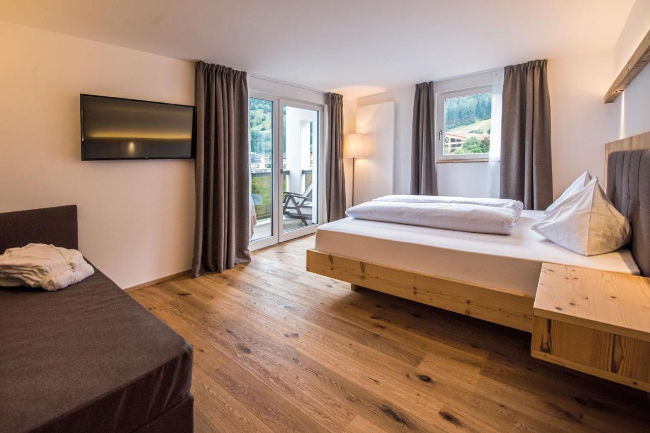 Hotel Fronza - Your Hike & Mountain Home Lutago Eksteriør bilde