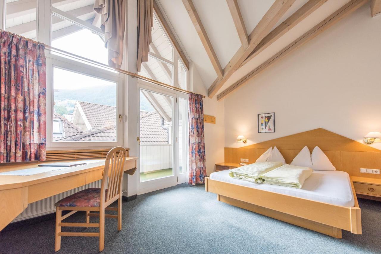 Hotel Fronza - Your Hike & Mountain Home Lutago Eksteriør bilde