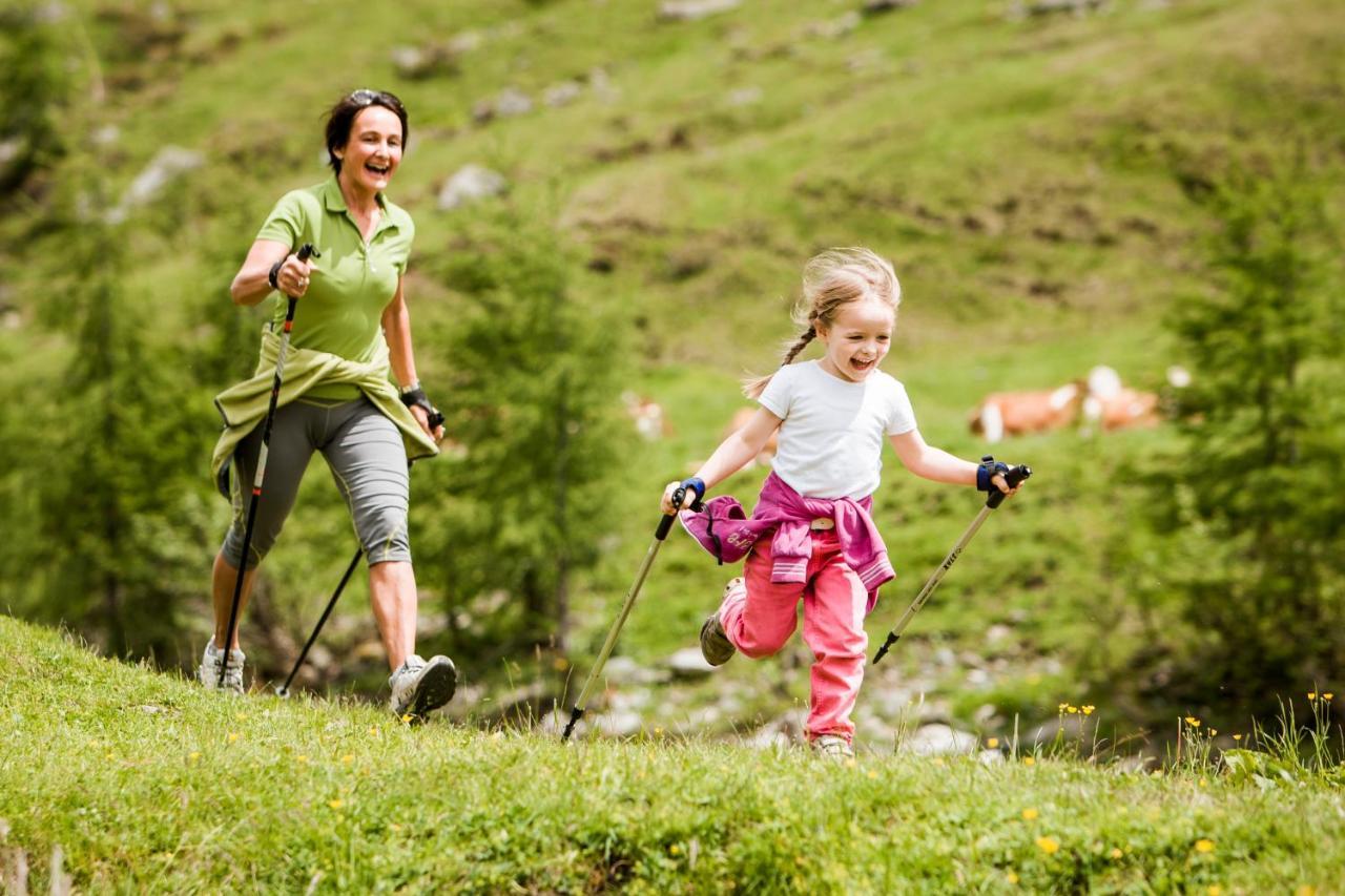 Hotel Fronza - Your Hike & Mountain Home Lutago Eksteriør bilde