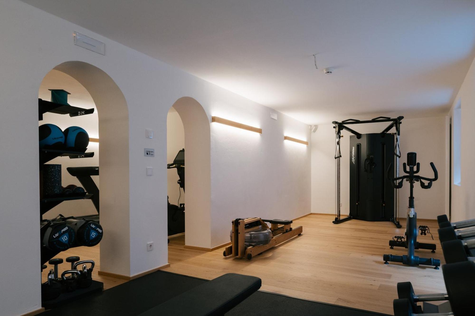 Hotel Fronza - Your Hike & Mountain Home Lutago Eksteriør bilde