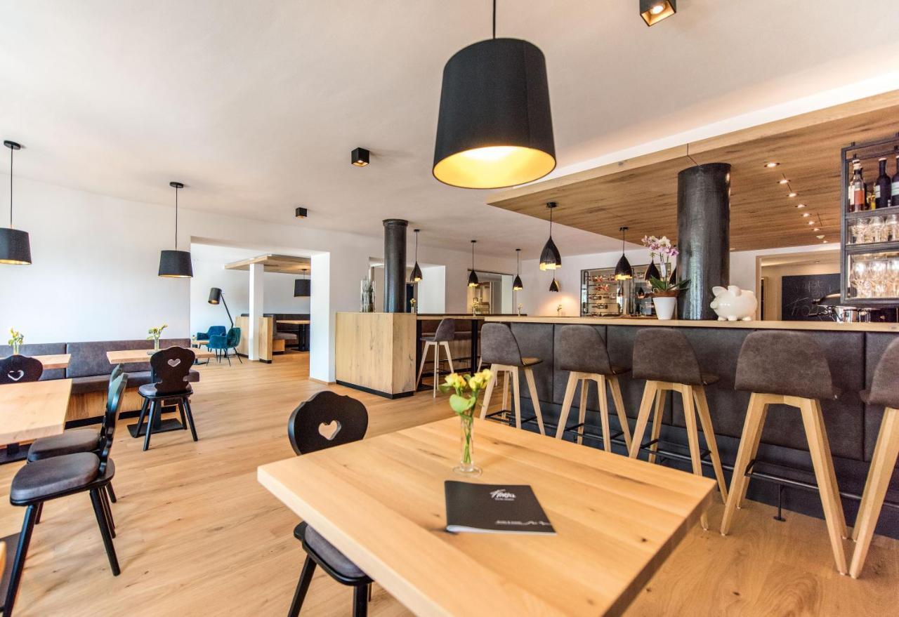 Hotel Fronza - Your Hike & Mountain Home Lutago Eksteriør bilde
